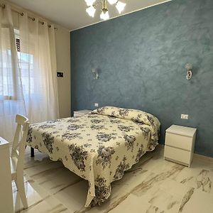 Camera grande con letto king size